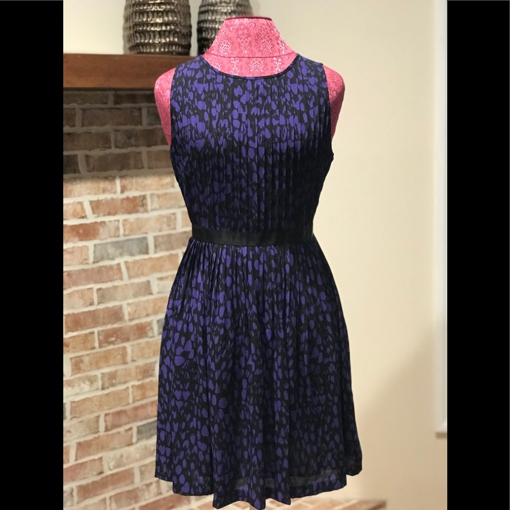 Loft Pretty purple flattering Dress